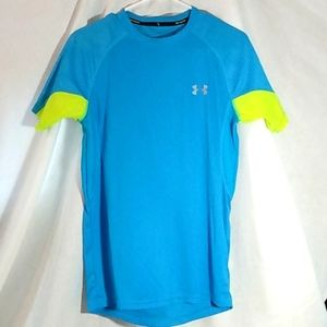 Under Armour fitted run shirt size small